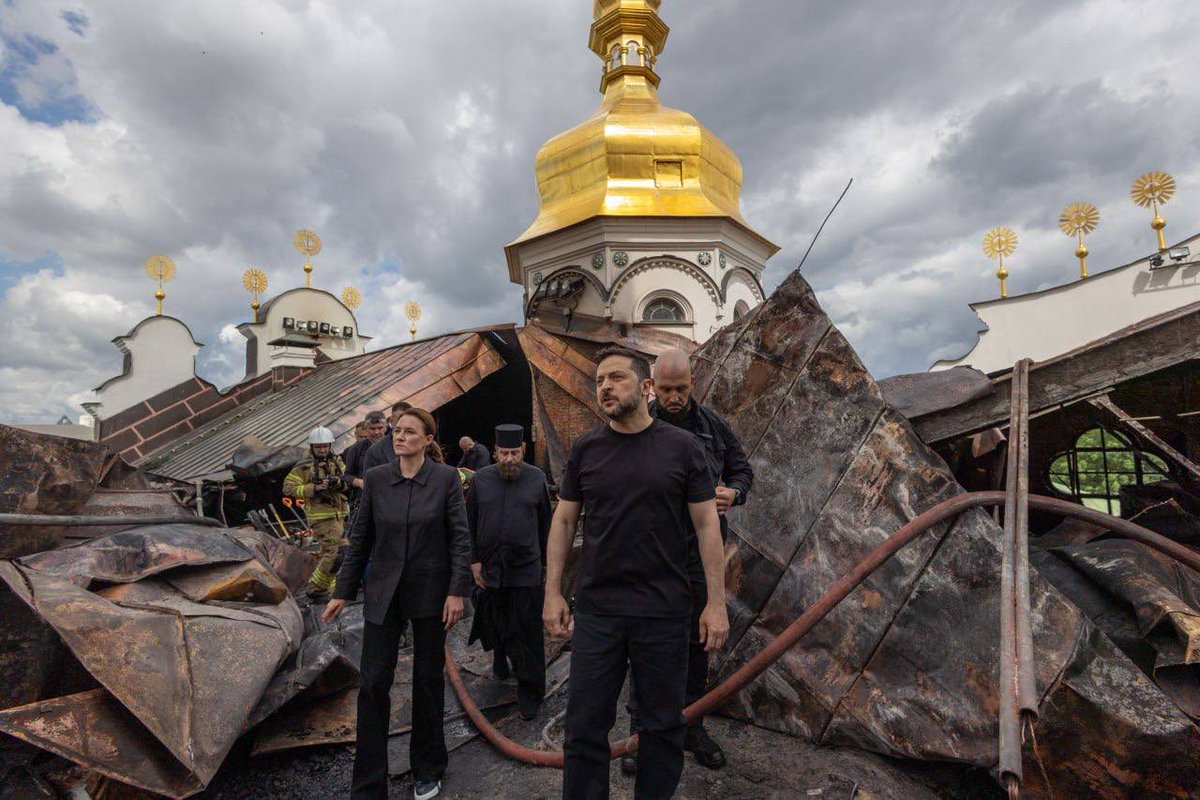 nexta_tv's tweet photo. 👏 “A bitter irony. Yury Dolgoruky — the prince widely regarded as the founder of Moscow — is buried on the grounds of the Lavra. Their city was born in Kyiv”

This is how Fire Point co-founder Denys Shtilerman reacted to the strike on the Dormition Cathedral of the Kyiv Pechersk Lavra.

“Their state, their church, their writing system — all of it originated here, on our land. And in return, for centuries they have burned, looted, and now bombed the cradle from which they themselves emerged.

Because as long as Kyiv and the Lavra stand, the world can see who represents a thousand-year-old civilization — and who is trying to appropriate someone else’s history.”