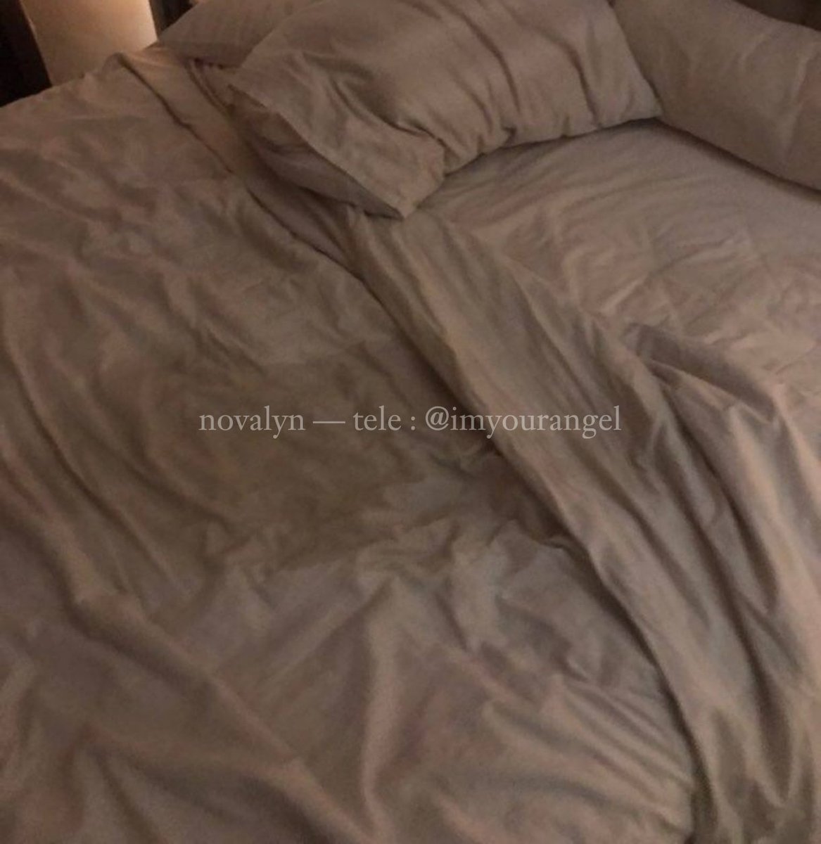 novluvslyn's tweet photo. 👨🏻 : Eh ya kamu bisa squirt ya? Aku mau liat dong boleh ga beb? Aku blm pernah liat langsung yg squirt gitu

tentu saja boleh donggggg💦 https://t.co/rEOG1QJPg5
