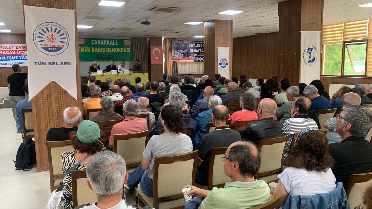 egitimsen's tweet photo. Eğitim Sen Genel Başkanı Kemal Irmak, Çanakkale Şubemizin 15-16 Haziran Büyük İşçi Direnişinin 56. yıl dönümü için düzenlediği panel, forum ve konser etkinliklerine katıldı. https://t.co/1cPADWFwD5