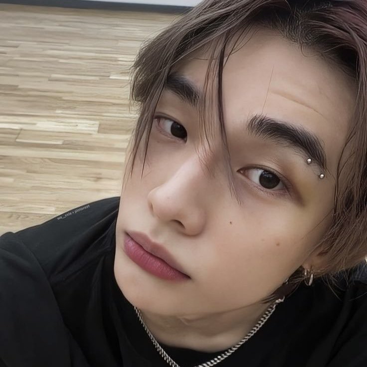 TheXmas_Eve's tweet photo. “บิบี๋อย่ายั่วเค้านะ เดะก็อดใจไม่ไหวหรอก”

                             “เห้อ ผมเบื่อความหล่อว่ะ” https://t.co/pl2vTystLf