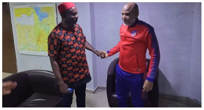 ifeanyiakorjuru's tweet photo. Breaking 💯 
In 2022, the very deceptive, and basket mouth Governor of Anambra State Mr . Chukwuma Soludo visited Mazi Nnamdi Kanu and called for his immediate and  unconditional release and also offered to stand as surety. https://t.co/9bUFTBXuVe