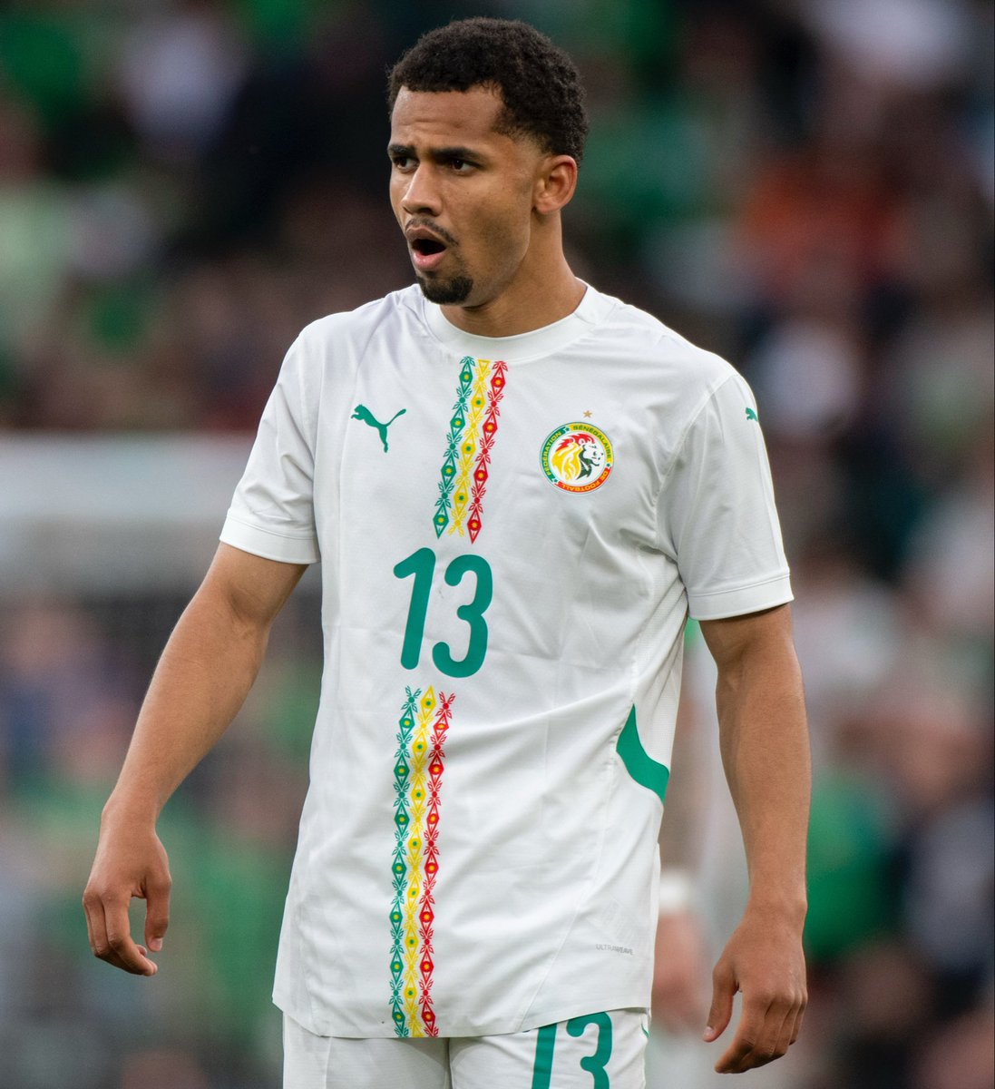 ActuFoot_'s tweet photo. 🚨 ILIMAN NDIAYE NE S’EN CACHE PAS, IL VEUT GAGNER LA COUPE DU MONDE AVEC LE SÉNÉGAL 🇸🇳 !!! 🏆

« Le Sénégal 🇸🇳 attend la Coupe du Monde avec IMPATIENCE car nous avons un objectif clair : DEVENIR CHAMPIONS DU MONDE. ⭐️

Le football africain est en train de franchir un CAP, il atteint un AUTRE NIVEAU. Le Maroc 🇲🇦 a brisé un plafond de verre en 2022 avec son parcours jusqu'en demi-finales. ✅

On l'a ressenti quand on a affronté de grosses nations comme l'Angleterre 🏴󠁧󠁢󠁥󠁮󠁧󠁿 (victoire 3-1 du Sénégal 🇸🇳 en juin 2025), ON REGARDE N'IMPORTE QUI DROIT DANS LES YEUX. 😤

ON VEUT VRAIMENT RAMENER LA COUPE DU MONDE EN AFRIQUE. » 🌍

🗞️ France Football