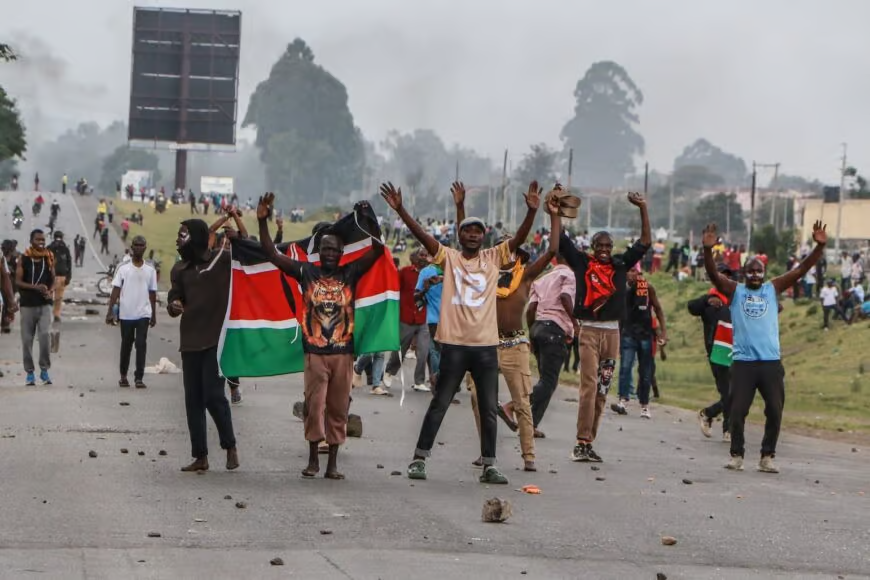 MonwabisiKete's tweet photo. You must also feel sorry for Kenya for being stuck in perpetual protest mode. 🧐

Should South Africans talk about the tribalism that is holding Kenya back? In your country, you can't even celebrate your athletes in peace without mentioning their tribe. 🧐

Should South Africans also talk about how Kenyans treat Somalis and Ugandans in Kenya? 🧐