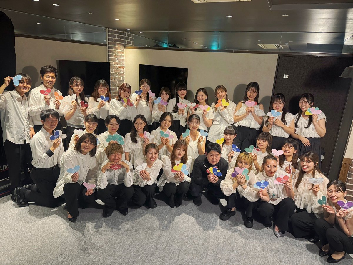 suzzu__n7's tweet photo. 【NiziU Live with U 2026“NiziU：THE CINEMA”】

京セラドーム、東京ドーム公演共に、
コンマスで参加させていただきました🎻

素敵なシーンの1ページの演出として
ストリングスで演奏させて頂くことが出来て
とても光栄でした！

素敵な機会をありがとうございました！✨

#NiziU #NiziU_THE_CINEMA https://t.co/O1aIm6yXqT