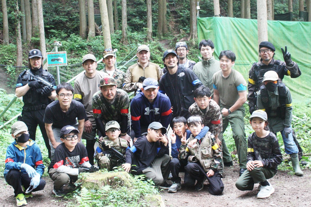 SAF23422's tweet photo. 6月14日(日)
U-10KID,ｓサバゲーを開催
今回のシークレット抽選会は、
「東京マルイ 電動ブローバック KP85」をゲット!!

#スワットアドベンチャーフィールド #saf #swatadventurefield #サバゲー #Kid #キッズサバゲー #airsoft  #ガンショップスワット  #スワット  #10禁サバゲー #10禁エアガン https://t.co/wJIAvEiWJB