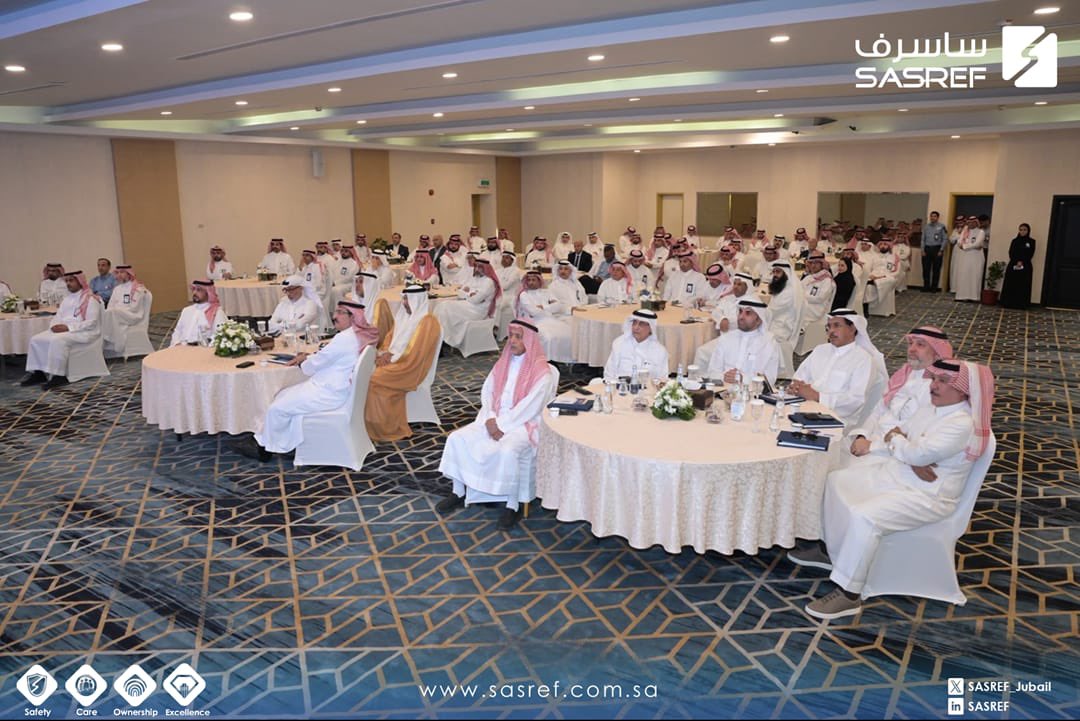 SASREF_Jubail's tweet photo. تشرفت #ساسرف بالمشاركة في لقاء المستثمرين السنوي الذي استضافه معالي رئيس الهيئة الملكية للجبيل وينبع م. خالد السالم، بحضور الرئيس وكبير الإداريين التنفيذيين لساسرف م. خالد الحارثي، إلى جانب نخبة من المستثمرين وقادة القطاع الصناعي. وقد شكّل اللقاء منصةً فاعلة لتبادل الرؤى واستعراض مستجدات التنمية  الواعدة التي تسهم في دعم النمو الاقتصادي المستدام.

تعتز ساسرف بشراكتها الاستراتيجية الممتدة مع الهيئة الملكية للجبيل وينبع، والتي كان لها دور محوري في دعم مسيرة الشركة وتعزيز البيئة الأجتماعية والصناعية المتكاملة في مدينة الجبيل الصناعية. ونؤكد التزامنا بمواصلة هذا التعاون البنّاء بما يسهم في تحقيق مستهدفات رؤية المملكة 2030، ودفع عجلة التنمية المستدامة والازدهار الاقتصادي.