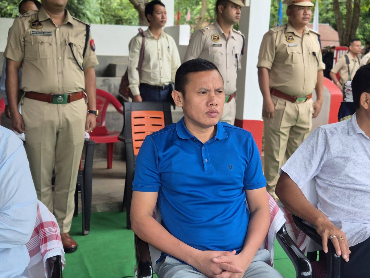 HSRONGPHAR's tweet photo. Attended the 19th Raising Day Celebration of the 23rd Assam Police Battalion at Siloni, Karbi Anglong, graced by  Dr. Tuliram Ronghang Hon'ble CEM/MLA, as the chief guest. To remarkable service, discipline, and dedication of our police personnel who work tirelessly for the nation https://t.co/M0bRBTT0id
