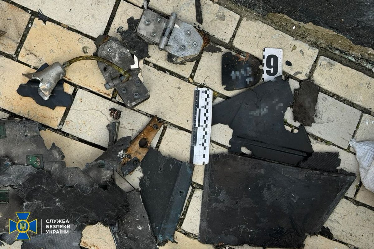 sternenko's tweet photo. Russia launched a "Geran-2" drone strike on the Kyiv-Pechersk Lavra.

The "Geran-2" is a Russian version of the Iranian Shahed drone. The SSU has established that some of its components were manufactured in the "Alabuga" special economic zone. 
As a result of the attack, the cathedral's roofing, domes, walls, and glass windows were damaged.

The strike has been classified as a war crime. 
Russia will be held accountable for all its strikes.