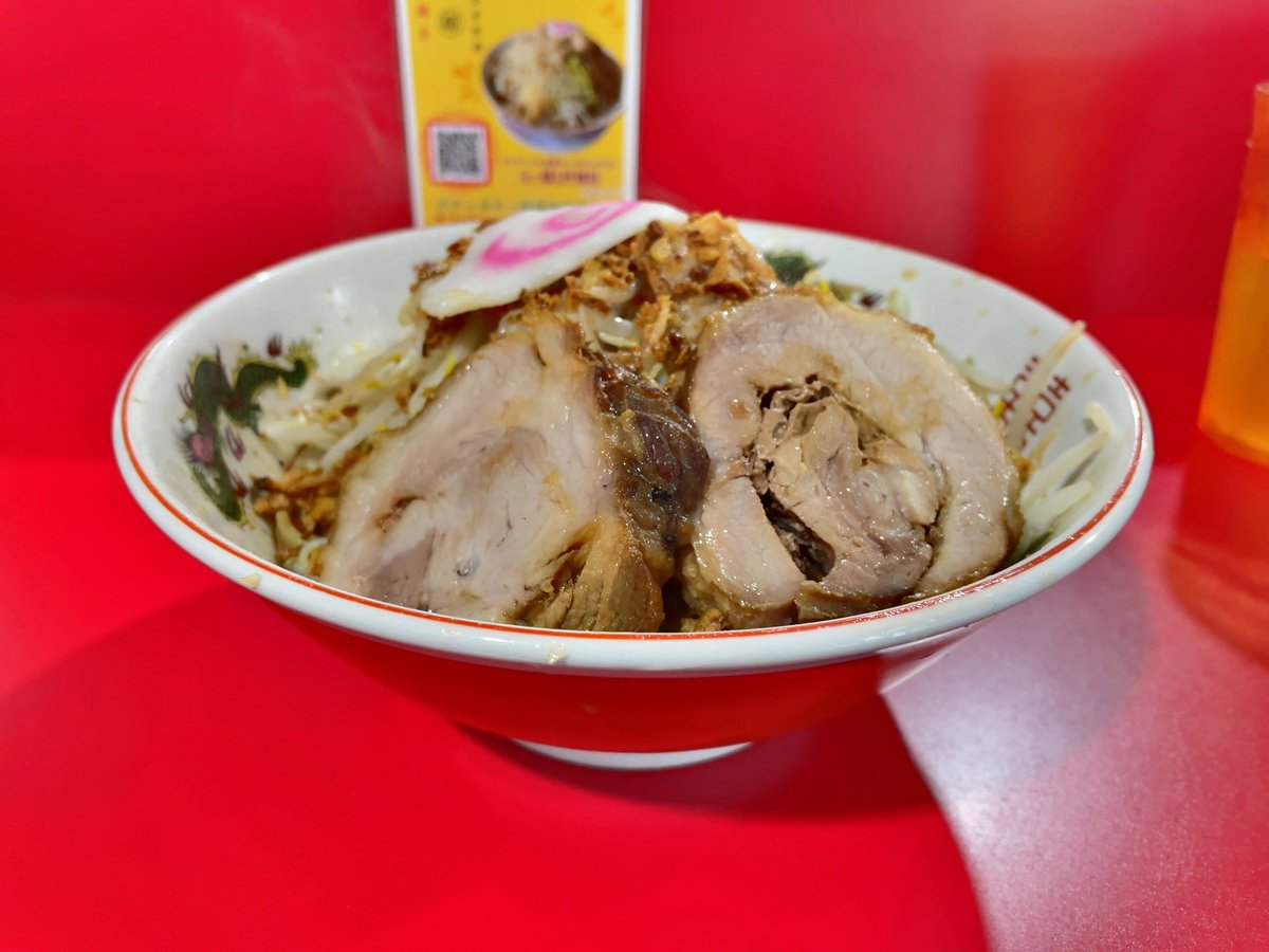 shikuron_vt's tweet photo. またしてもラーメンを食べる男
どちらも美味かった https://t.co/tPPFGM5OX3