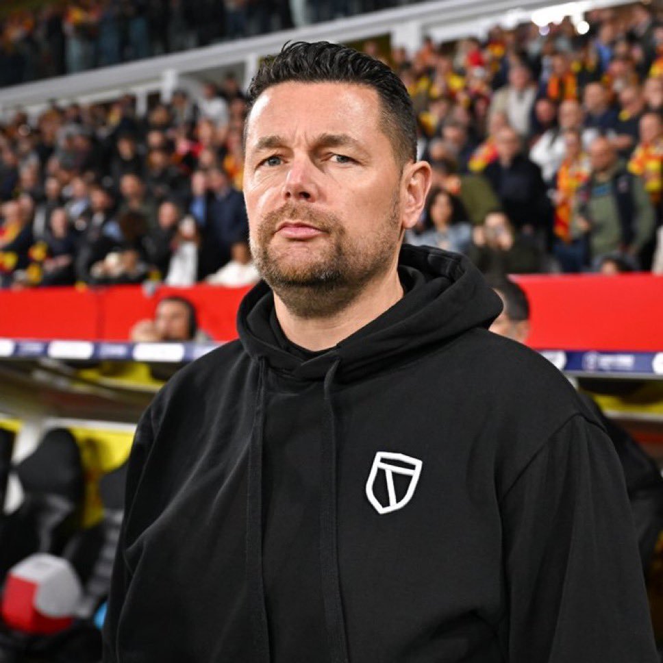 PremierShowTR's tweet photo. 🚨 🦅 Pierre Sage, Crystal Palace'ın yeni teknik direktörü oldu.

(@David_Ornstein) https://t.co/FVqOtxrgnZ