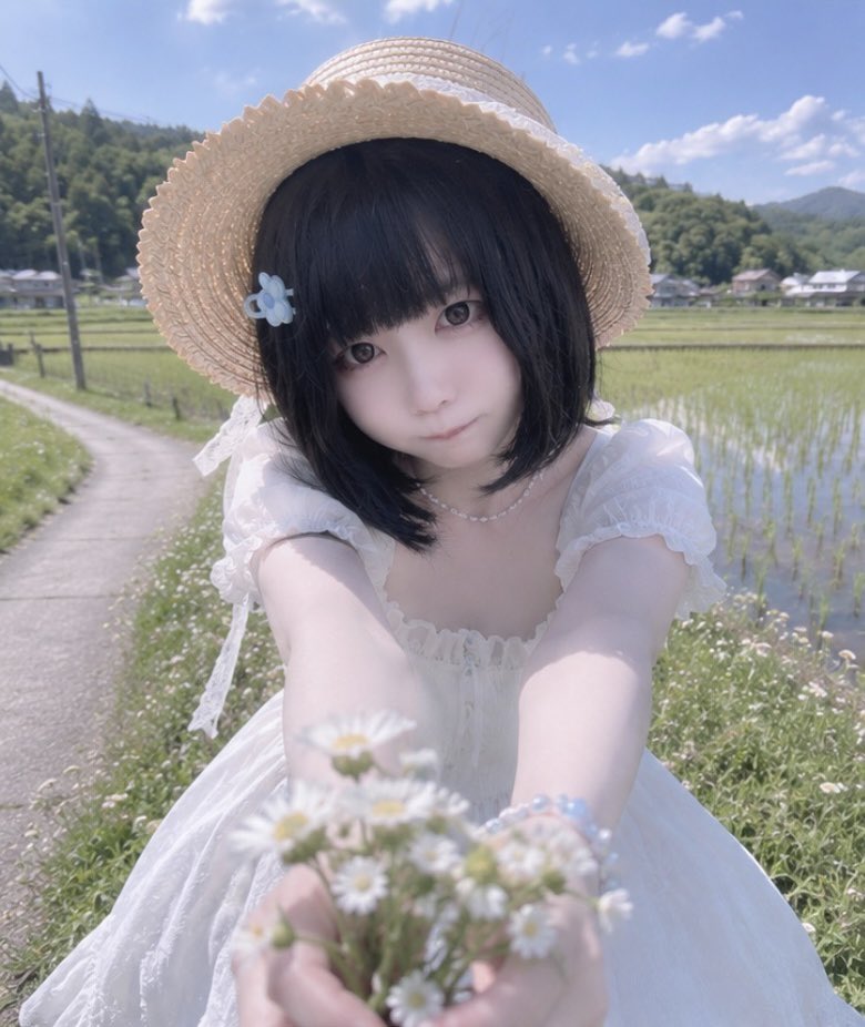 _adhd_chie's tweet photo. 童顔で貧乳で愛が重すぎるのですが拾ってくれる方いますか…？ https://t.co/t5Wab9auSP