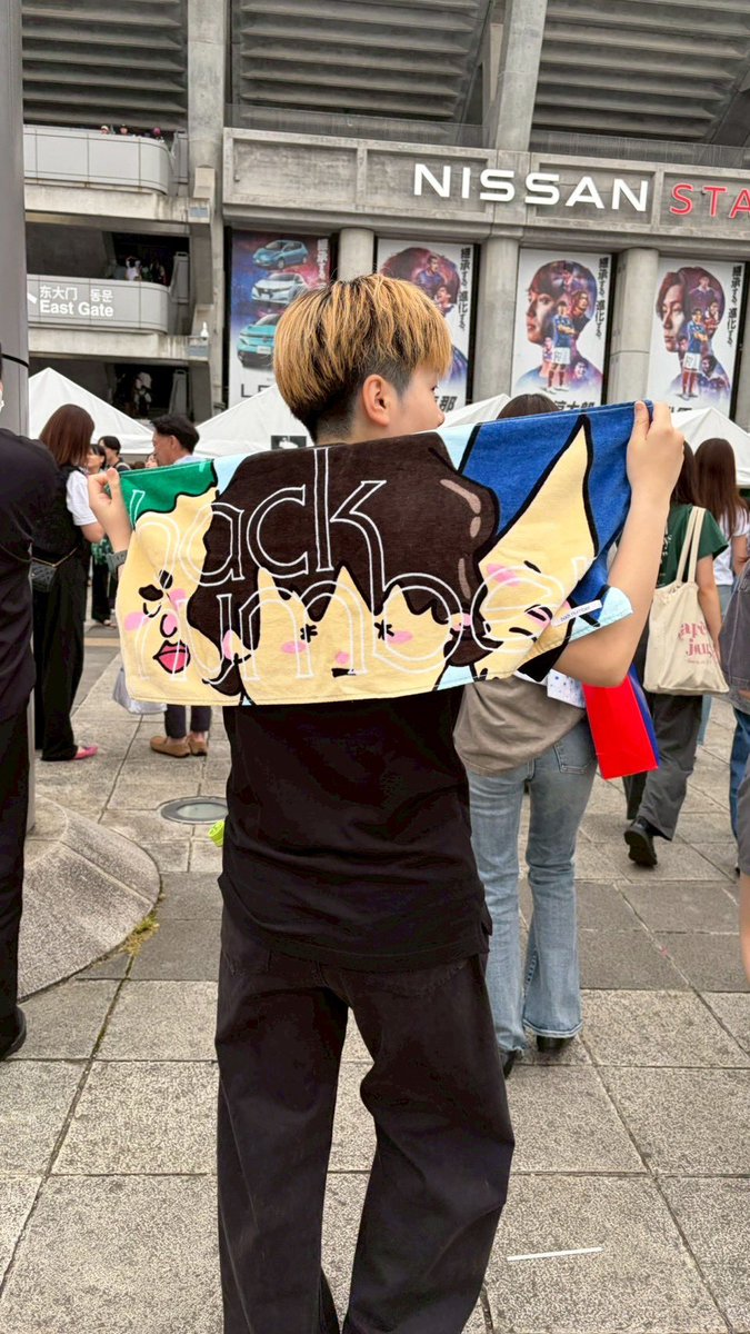 haaaacchi08's tweet photo. 4年近くにもなれば
当たり前が多くなって扱いも適当になって
後悔が増えることが多くなったけど
初心を思い出させてくれた
back numberに感謝したい
ほんとに最高な1日だったな https://t.co/9hvnAQ6AY1