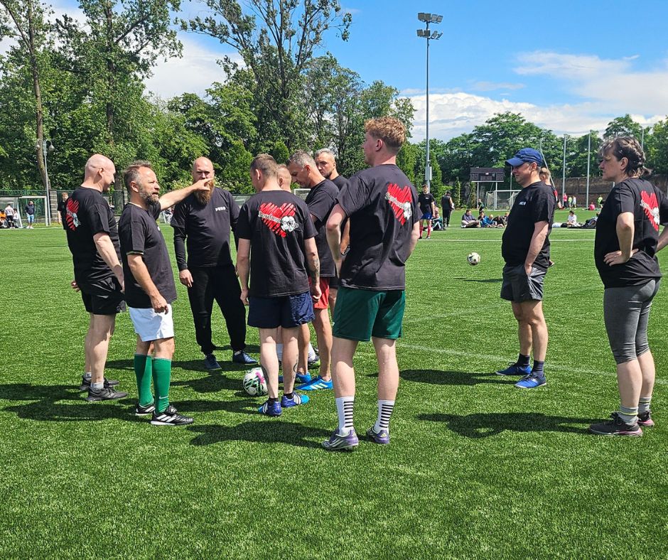 okamdeveloper's tweet photo. ⚽ #SerduszkoCUP za nami!

Mimo deszczu nie zabrakło sportowych emocji i walki do ostatniego gwizdka. Gratulacje dla zwycięzców oraz wszystkich zawodników za serce zostawione na boisku! 👏
Dziękujemy za wspólnie spędzony dzień💙

#FSOPARK #OKAM #PragaPółnoc https://t.co/CbDXeA1kf8