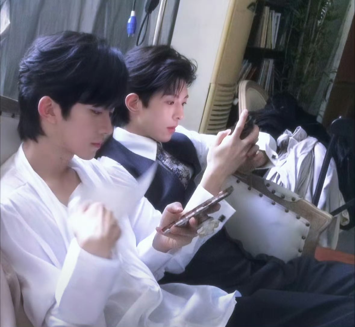 babebiiyou's tweet photo. คิดถึงป๊าม๊าผมว่ะ❤️🙌🏻😭 https://t.co/FmZuwtPcjq
