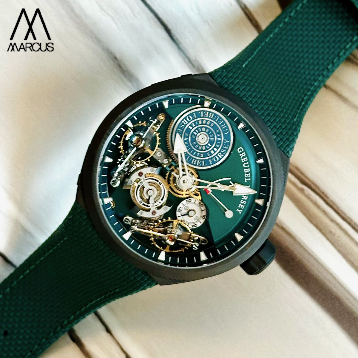 marcuswatches's tweet photo. When you feel Green is the colour! 💚

#greubelforsey 
#doublebalancierconvexe 
#greenisthecolor 
#hautehorlogerie 
#savoirfaire https://t.co/0KI1rgdMK6