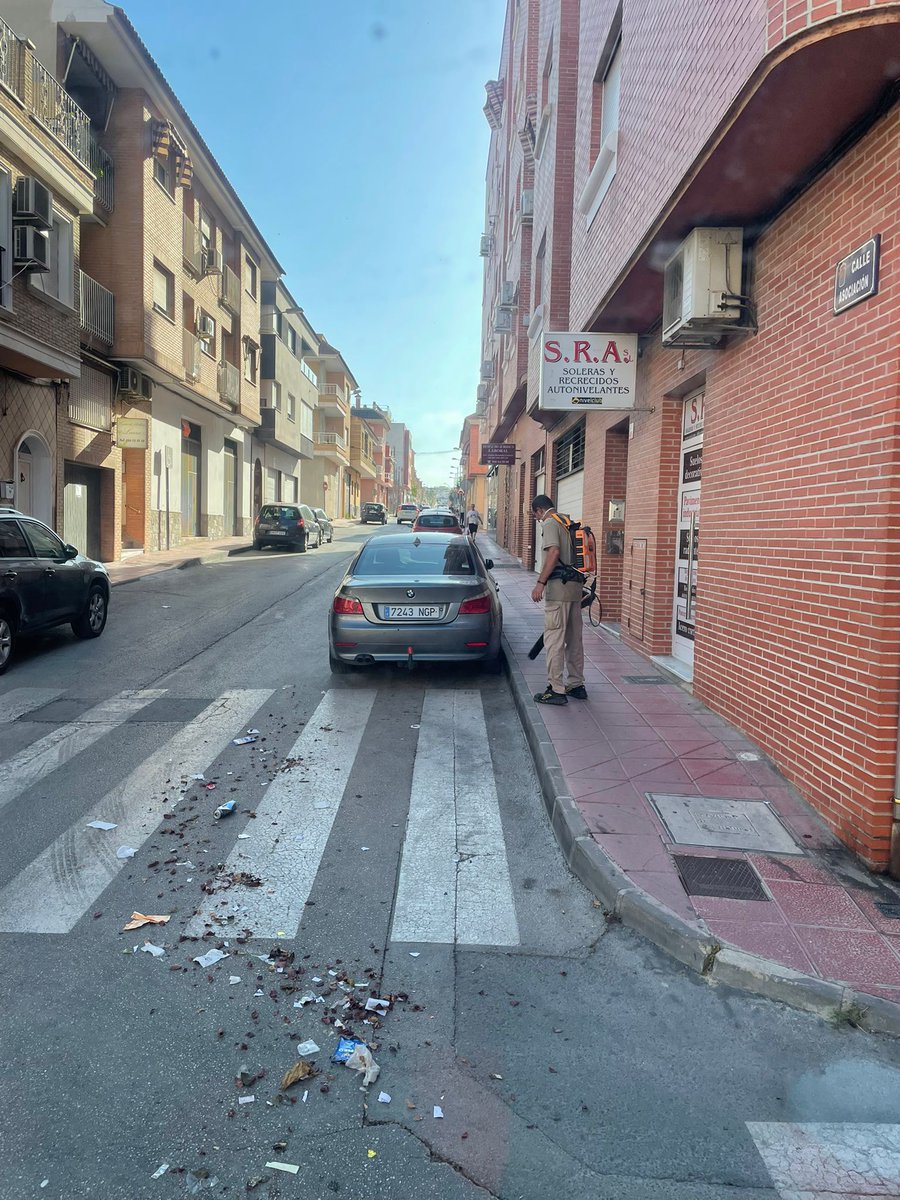SercomosaN's tweet photo. ✅Limpieza mixta en el barrio de Fátima, utilizando peón con soplador para acceder a zonas de difícil acceso y barredora mecánica para el barrido y aspirado de la vía pública.

#LimpiezaViaria #MolinadeSegura https://t.co/DFbpKLtgst