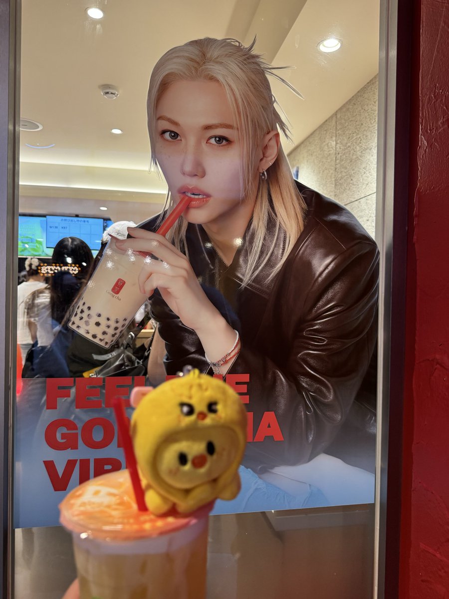 MNa516's tweet photo. GUESS行ったり、ゴンチャ行ったり、原宿歩いてたらスキズいたり、GUCCI行ったりライブ以外も楽しく過ごしました😊 https://t.co/udFuBEOkJo