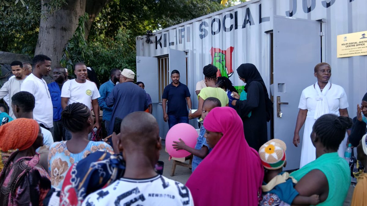 VOCALAfrica_'s tweet photo. VOCAL Africa is proud to celebrate the launch of the new Office for the Kilifi Social Justice Centre in Kanamai.
This will go a long way towards strengthening grassroots human rights work and securing a permanent space for justice. https://t.co/QZJiYmXcn1