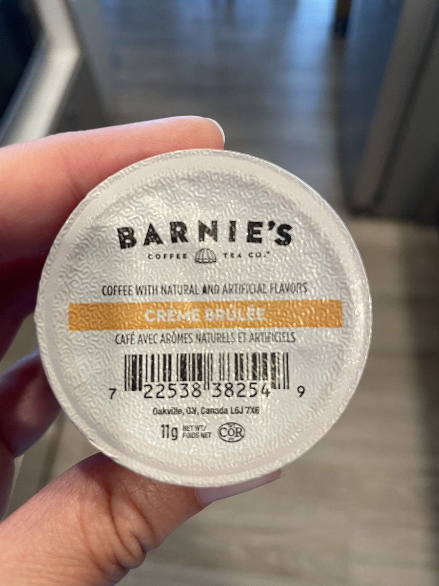AwesomeBiota's tweet photo. Today’s Coffee Across Canada theme is “crème brûlée”! I have Barnie’s Coffee Co and it’s…ok. I can at least taste the crème brûlée. Lol. I give it a B+. 

My parents have Zavida and they think it’s a nice flavour. Both give it an A- https://t.co/INNAcCrWKB