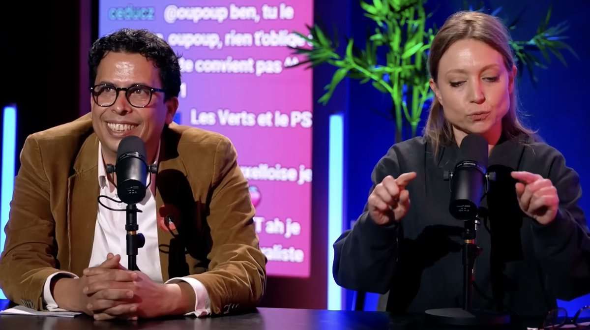 mrvicfer's tweet photo. Cette eurodéputée macroniste dévoile sa vision de l'Europe: c'est terrifiant.

Aurore Laluc, eurodéputée du groupe social-démocrate et candidate sur la liste de Raphaël Glucksmann, était récemment invitée sur le podcast Backseat. 

Son projet est simple : donner à l'Union européenne des compétences fiscales élargies, un budget propre massif, la capacité de lever un grand emprunt commun et de planifier l'économie à l'échelle continentale. 

En résumé : répandre à l'échelle de 450 millions d'habitants ce qui a méthodiquement détruit la France depuis cinquante ans.

Elle le dit elle-même, au sujet des compétences actuelles de l'Union : "en fiscalité on a pas de compét, donc pour faire la taxation sur les super profits on a galéré en vrai." 

Traduction : le problème, c'est qu'ils n'ont pas encore assez de pouvoir. 

La solution, c'est d'en donner davantage à Bruxelles. Et le prétexte du moment, c'est la guerre. 

Elle évoque explicitement le modèle de "l'économie de guerre", en précisant avec une certaine délectation que "en économie de guerre les taux d'imposition sont extrêmement élevés sur les plus riches."

Tout est là : utiliser le prétexte de la guerre pour enfermer les européens dans un piège fiscal continental.

Aujourd'hui, une entreprise ou un particulier qui subit la pression fiscale française peut encore respirer. Il peut s'installer en Irlande, à Chypre, à Malte, en Estonie...Ce n'est pas de la fraude, c'est de la concurrence fiscale, et cette concurrence est la seule discipline qui contraint les États à ne pas devenir complètement prédateurs. 

C'est précisément ce mécanisme que ces gens veulent détruire. 

Une Europe fiscalement harmonisée vers le haut, c'est une Europe sans échappatoire. C'est la fin de la pression concurrentielle sur les États. C'est le triomphe définitif de la logique française : taxer la réussite pour subventionner l'échec, sans que personne ne puisse voter avec ses pieds.

Ils appellent ça de la justice. C'est en réalité de la prédation organisée.

Et ce projet macroniste, dont pratiquement personne ne parle, est déjà en marche. 

Les projets de taxation européenne se multiplient. On a déjà entendu parler d'une taxe européenne sur les transactions de crypto-actifs. Le "grand emprunt commun" pour financer la transition écologique est déjà sur la table. Chaque crise, sanitaire, climatique, militaire, devient un prétexte pour que Bruxelles acquière de nouvelles ressources propres, de nouvelles compétences, de nouveaux pouvoirs. 

La mécanique est rodée et elle ne s'arrête jamais.

La vision libérale de l'Europe, celle qui aurait pu fonctionner, c'est exactement l'inverse. Un grand marché ouvert où les États se disputent les talents, les capitaux et les entreprises à coups de simplification, de compétitivité et de liberté. Une Europe où le citoyen et l'entrepreneur sont des clients que les États cherchent à convaincre, pas des contribuables captifs qu'on empêche de fuir.

Ce que propose Laluc et les siens, c'est l'Europe comme prison dorée. Un continent où la centralisation bruxelloise viendrait parachever ce que Paris n'a pas réussi à imposer seul. Au moins, ils sont clairs. 

Une Europe macroniste, c'est la France en grand. Et la France en grand, pour les créateurs de valeur, c'est une catastrophe à l'échelle d'un continent.
