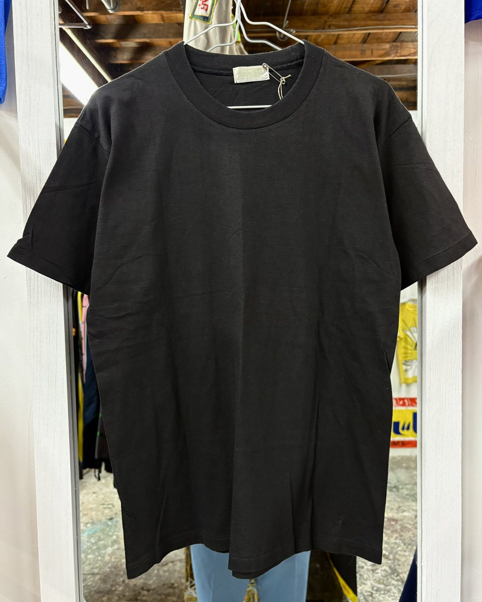mkm_original's tweet photo. 90s マグナムドライ・Tシャツ

夜空に花火が打ち上がっている、マグナムドライ・Tシャツになります。
背中で語る系Tシャツになります。ロマンチックです。
#マグナムドライ #サントリー #MKM

※商品問い合わせはインスタdmまで。 https://t.co/78MNXOlgoC