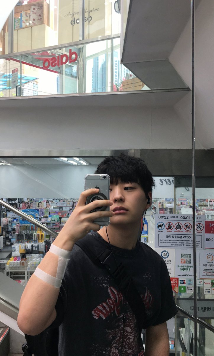 랭구 tweet media