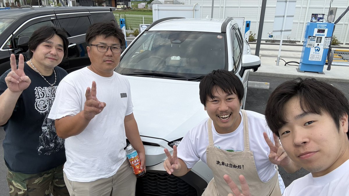 travelcarwash's tweet photo. 本日は、
僕旅シャンプーの検証第2弾🧪

先日UPした初検証の課題点を
改良して再検証しました🫣

まだまだ改良点はありますが
前進してます…‼️

必ず良いカーシャンプーにして
みなさんに届けます🔥

けいいちろうさん、たかひろさん
ご協力ありがとうございました😊

#僕旅シャンプー
#洗車 https://t.co/gSI6mZiiFA