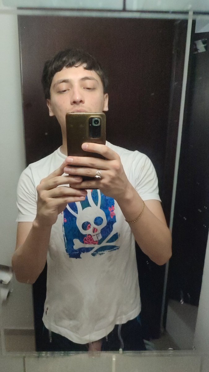 FranMid23's tweet photo. Que calor hace en cd caucel https://t.co/hOV5nPt7rl