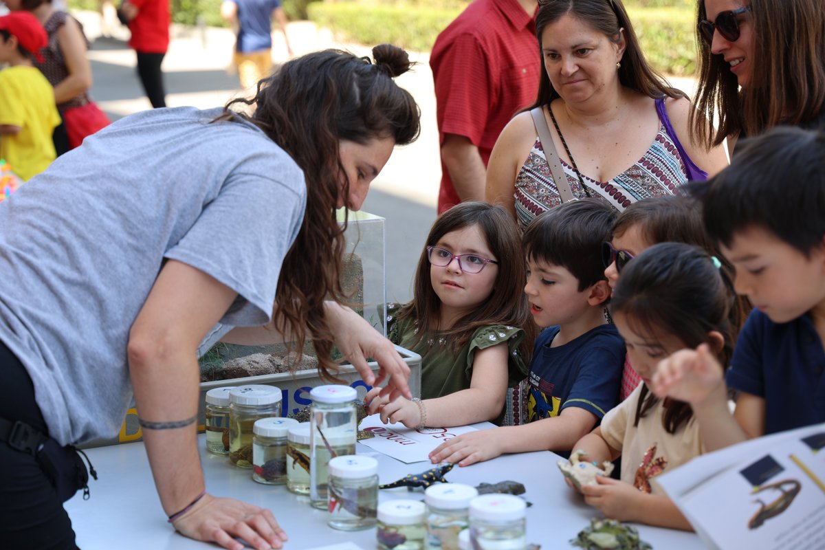 mncn_csic's tweet photo. 😉Ayer celebramos el 'VI Festival del Medio Ambiente y la Solidaridad'. Tuvimos música en directo, visitas guiadas, puestos informativos y el espectáculo Agua a cargo del Laboratorio de Prometeo (Proyecto Ponte con el Cambio Climático). GRACIAS por venir. https://t.co/LZKDodzzvL https://t.co/k1Bk8JNiyc