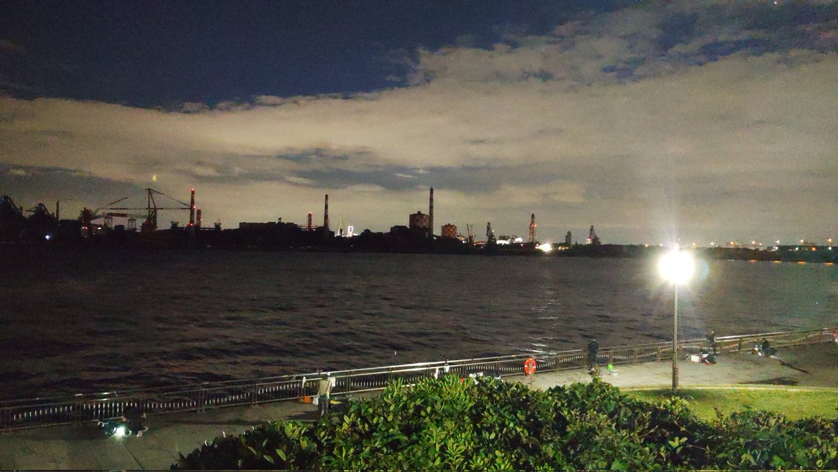 nsrmini2's tweet photo. 東扇島西公園 https://t.co/airRrAinEp