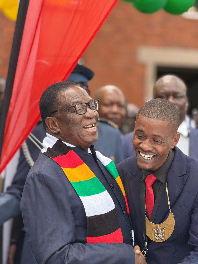 MulakazuvaL's tweet photo. President of the People✅️
From the People✅️ 
By the People✅️
For the People✅️
🇿🇼🇿🇼🔥🔥✈️✈️ https://t.co/NsYIPJLEeq