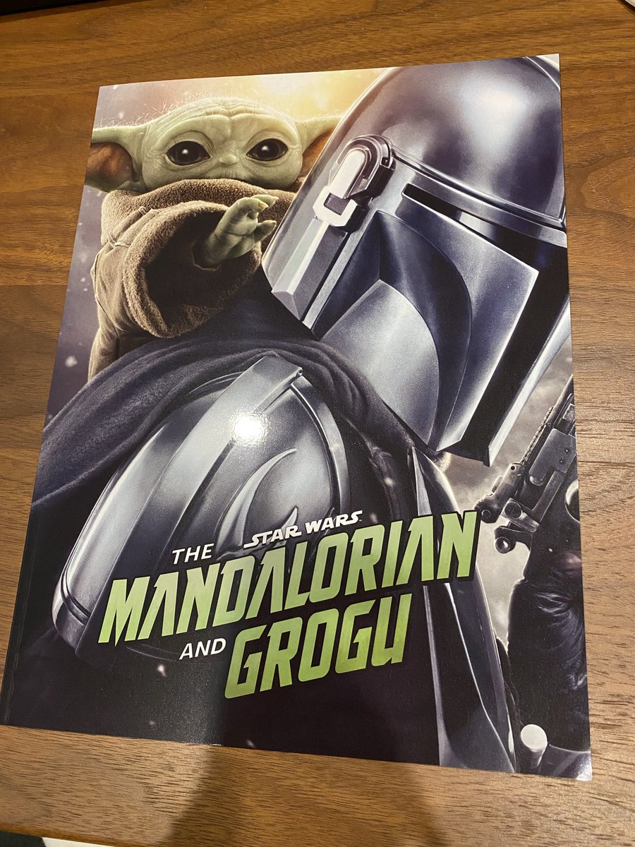 BlogBurari's tweet photo. 妻が『マンダロリアン』を見たがっていたので、有休を合わせて一緒に映画館に行ってきました。

正直、大して期待していなかったですが、かなり面白かったです。

剣戟、ガンアクション、カーチェイス、戦闘機の格闘、異形のモンスターや巨大ロボ、浪花節的なストーリー…エンタメ要素の特盛でした🙌 https://t.co/NaQ6S4GFKh