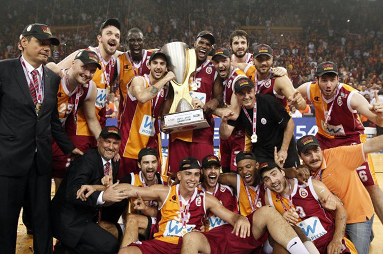 2014ssguzeldi's tweet photo. geçmiş zaman olur ki. 

#15Haziran2013 #YenilmezArmada https://t.co/oyYh8T2xuT