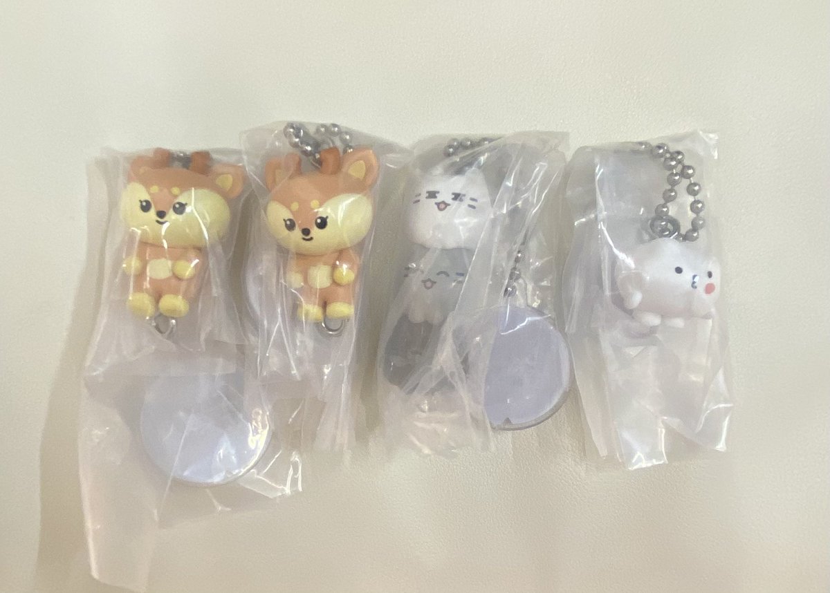 kik_urage's tweet photo. SEVENTEEN 交換 MINITEEN つまんでつるしてますこっと 01 02ガチャ めじるし セブチ セブンティーン

譲 》 ⛓️ ジョシュア ジュン ウジ
　　🦀 ジョシュア

求 》ジョンハン バーノン
        エスクプス スングァン ドギョム
　　(🦀優先)

現在池袋におります。or郵送
お気軽にお声掛けください🙇‍♀️ https://t.co/GzeaRfK6u1