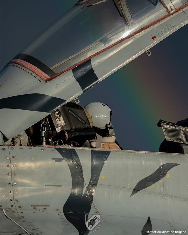 DefenceU's tweet photo. Skies change over the airfield — night cold, morning sun, rain, then a rainbow.

The people don’t change. Their will, their strength, their drive to fight and win.

Our pilots fly combat sorties in any weather — and earn back the peaceful sky, one mission at a time.

📷: 114th Tactical Aviation Brigade