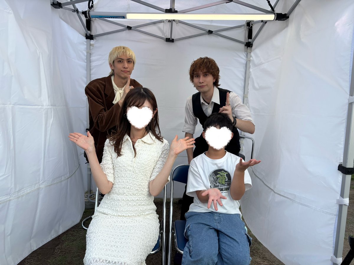 まな tweet media