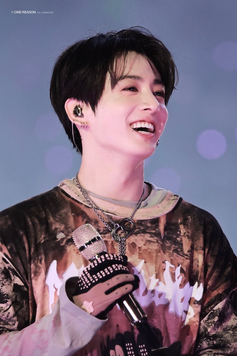 JK_126_KTH's tweet photo. WE LOVE YOU JUNGKOOK- ̗̀ ꪔ̤  ̖́-

キミの毎日が幸せでありますように✨️

I vote #JUNGKOOK for Most Handsome Man Alive #MHMA2026 #MHMA2026JUNGKOOK  #NETIZENSCHOICE @thenreport https://t.co/7hbygd5PGi