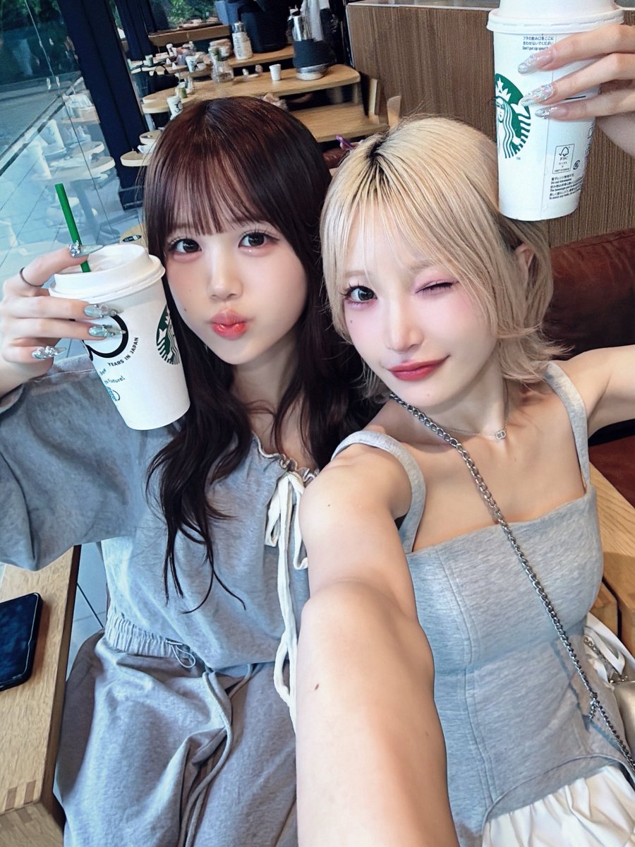 mydear2020_yuri's tweet photo. 現最年少（18）と元最年少（24）です✌︎ https://t.co/eb1CI7Oe2k