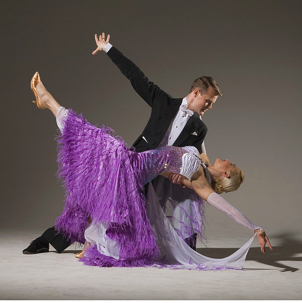 FloridaLeader's tweet photo. imagine u dancing with a girl like this n vomit https://t.co/iBnVxnLyWP