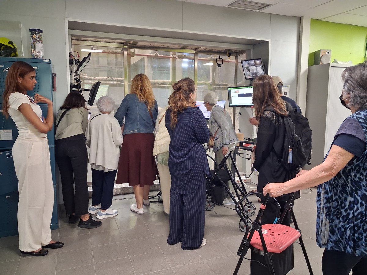 CTRASA's tweet photo. En el marc de la Setmana Europea de l'Energia, el passat 11 de juny, una vintena de persones va visitar les instal·lacions de @CTRASA per conèixer el procés de valorització energètica del residu. https://t.co/MYpAKUGu4g