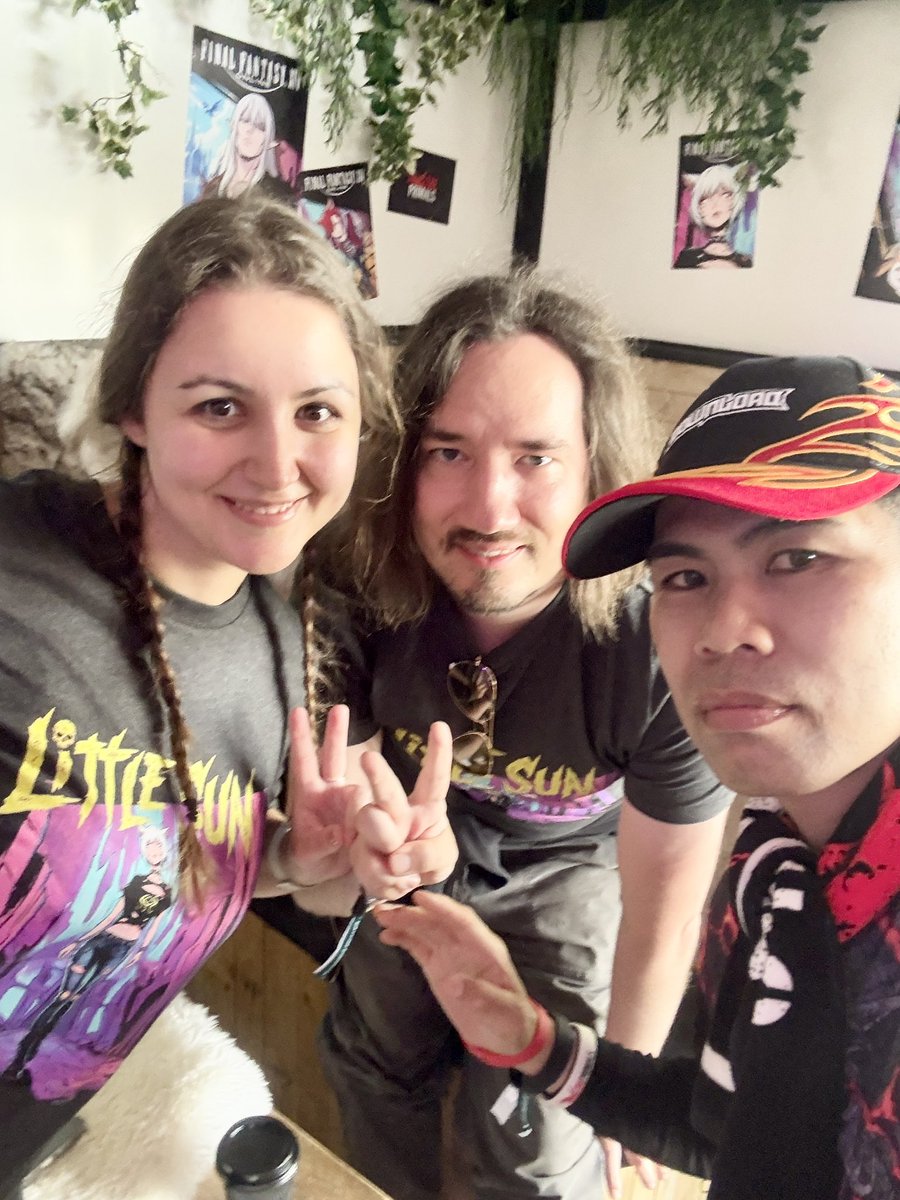 F_Freeeman's tweet photo. @Faye_FF14 @sereendipitous
#PrimalsDownload #DLXXIII
#FFXIV #FF14 #THEPRIMALS 

Download Festival 2026 became much more than a music festival for me.

I came to the UK to see THE PRIMALS, but one of my greatest memories was meeting fellow Warriors of Light from around the world.

Despite my poor English and being sick during the trip, so many people helped me: staff, travelers, and especially the FFXIV community.

Thank you to everyone who took photos with me, shared stories, gifts, and kindness.

These moments reminded me that FFXIV is more than a game. It connects people across countries, languages, and cultures.

I will never forget this experience.

THE PRIMALS brought me here, but the Warriors of Light made it unforgettable.

本当にありがとうございました。
