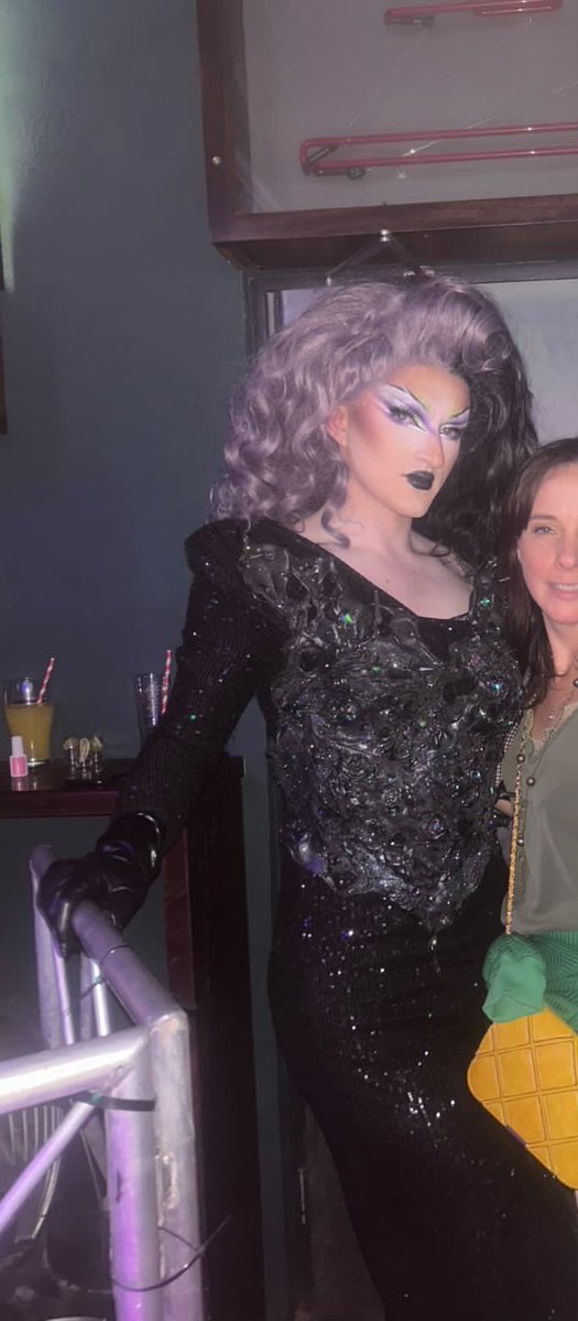 summer_damage's tweet photo. i promise i was serving cunt a few hours before https://t.co/4HFbDH7MYE
