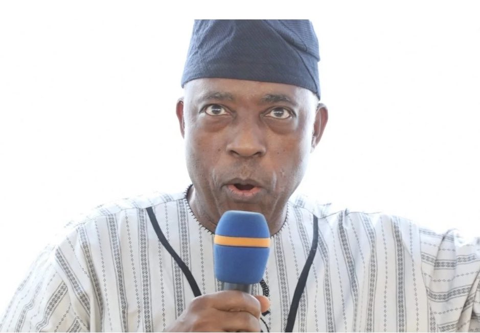 Yaro Inside tweet media
