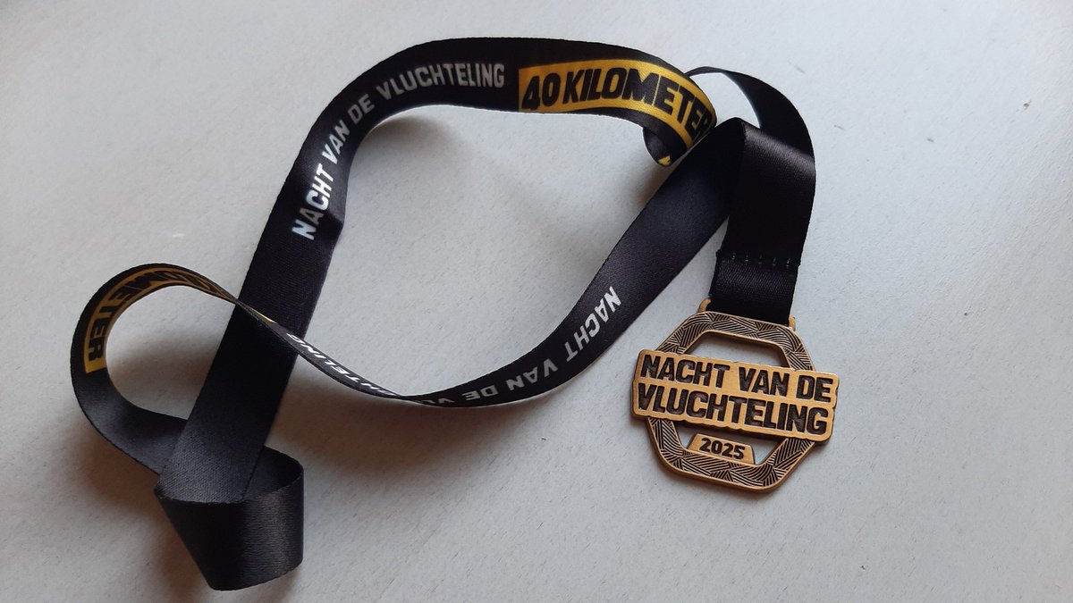 GaWandelen's tweet photo. Aan het wandelevenement 'Nacht van de Vluchteling', dat dit weekend wordt georganiseerd doen ruim 9.000 mensen mee.

Die hebben via donaties tot nu toe al bijna anderhalf miljoen euro voor noodhulp opgehaald.

https://t.co/LIvCrvz2Uf https://t.co/HwMpPKJ8sP