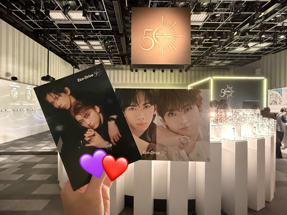 mint_05yuki's tweet photo. ハイドアウト1部だけだったけど楽しかった〜
相変わらず席運ないけど登場の時におさななが近く通ってくれたから救われました。感謝🥲💜❤️
開演前にシチズンのお店とイベントにも行ってきた！このタイミングでポスカ配布してくれて本当にありがたい😭家宝にします😭😭
次のハイドアウトも絶対行くよ🫶🏻 https://t.co/iyU6aJxDcl