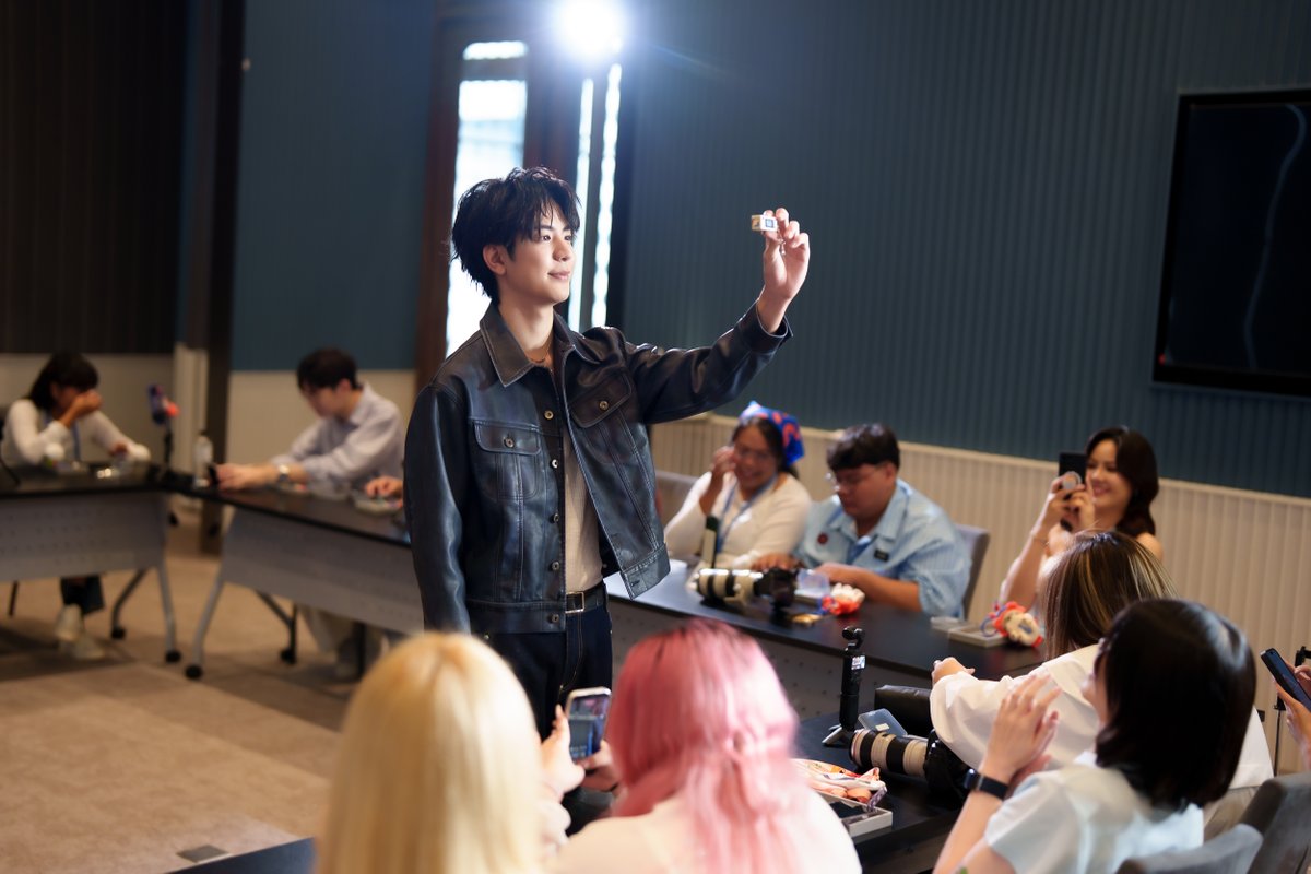 PercyOfficialTH's tweet photo. ภาพบรรยากาศงาน
“PERCY Be Happy with Sea”
ENJOY PERCY ENJOY WITH SEA
#PERCYxSeaDechchart

🗓️ 06 Jun 2026

📸 : https://t.co/x5J2HtSVIk

#sea_ta_lay
#Percyofficial https://t.co/Mm3DoeP5NS