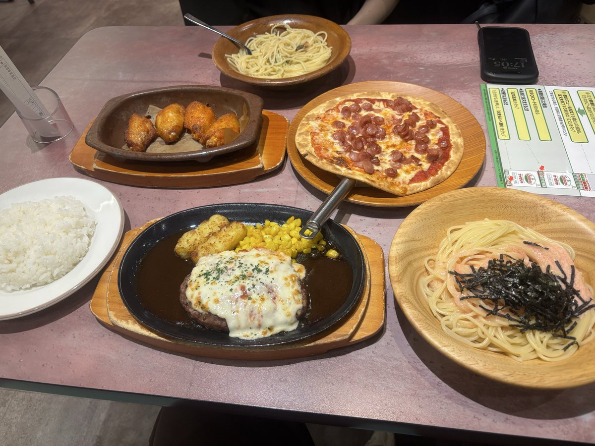 kiryuin_ran's tweet photo. 充実した1日をありがとう🥺✨
突然のゲリラ豪雨びっくりだったw

コメダでランチからのイオン行って
買い物楽しすぎた🤭🤭❤️
サイゼで爆食い🤣🤣www
久しぶりのびくドンも楽しかった😍😍
運転ありがとう❤️❤️
@arslove125915 https://t.co/R6CrG3xTSd
