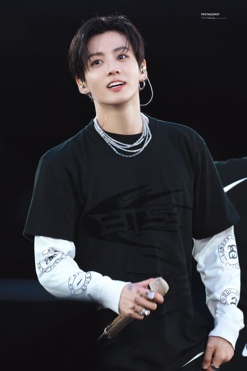PROTAGONISTJJK's tweet photo. 260612 Busan D1

Enough, it’s time for some babykook🤲🏻

#정국 #JUNGKOOK 
#BTS @BTS_twt
#BTS_ARIRANG #BTS_WORLDTOUR_ARIRANG https://t.co/ZwxFgmdIJL