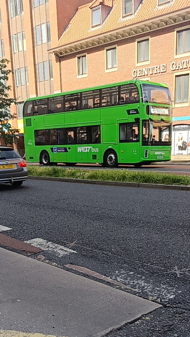 sycomike17's tweet photo. Buses in Bristol today https://t.co/aEKkNSNjhr