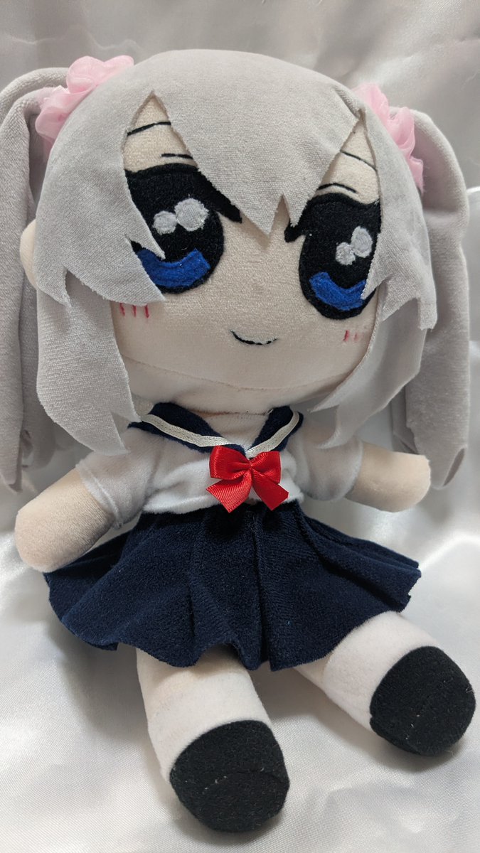 「最近フォローしてくれた方や、一見さんの方へ。 うづきかいと申します。主に一次創作」|卯月甲斐🌸春例大祭え54aのイラスト